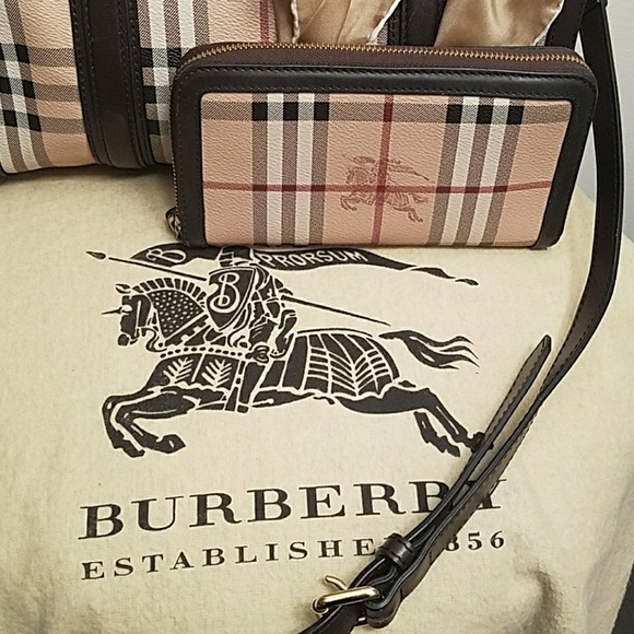 πBurberry Haymarket Alchester w/ walletπ - Picture 4 of 9