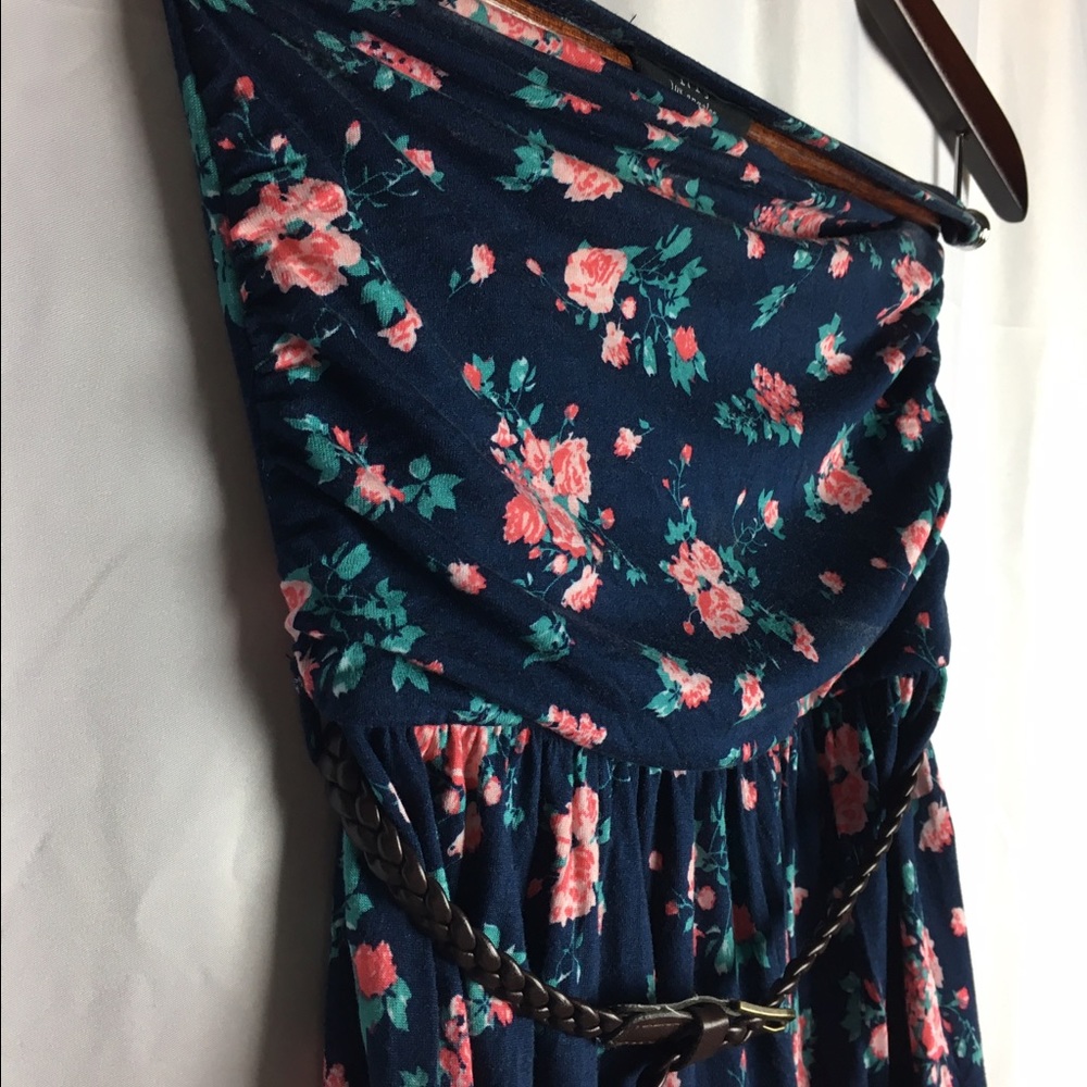 Maxi dress with floral print