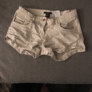 H&M khaki shorts size 4