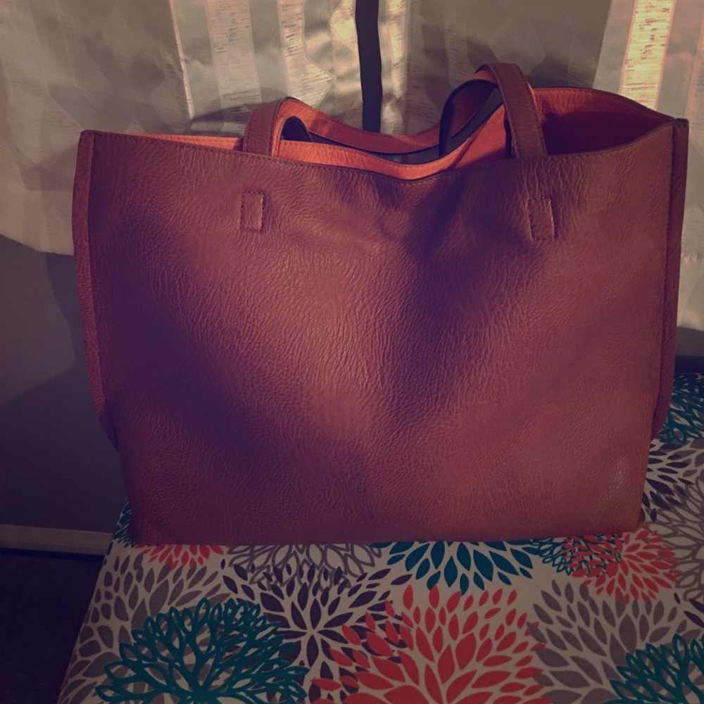 Brown/coral reversible tote