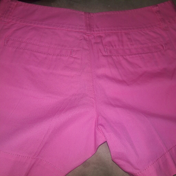 Lilly Pulitzer Callahan Shorts - Picture 2 of 2