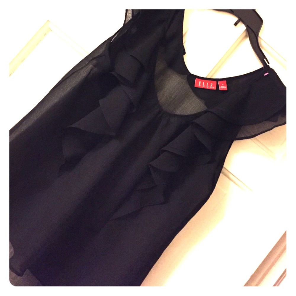 🎀 ELLE Ruffles Blouse