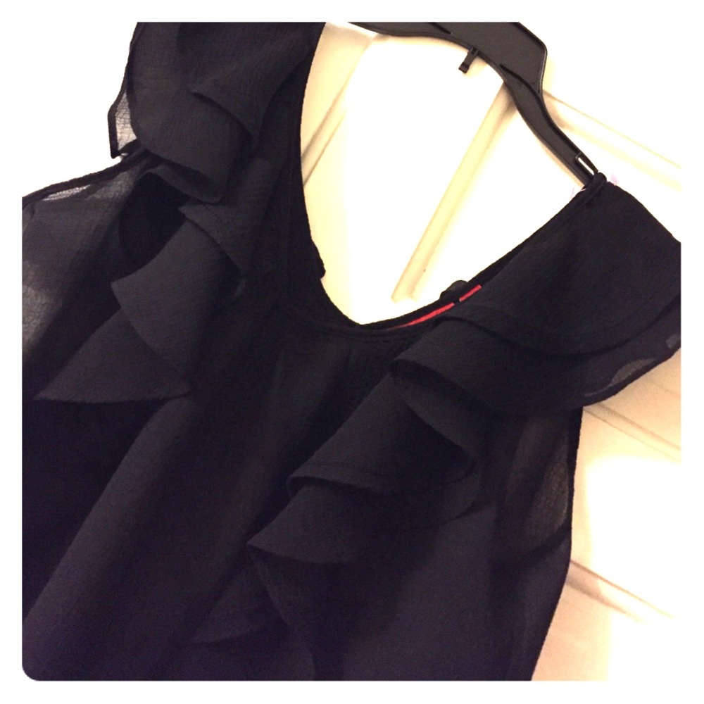 🎀 ELLE Ruffles Blouse - Picture 3 of 3