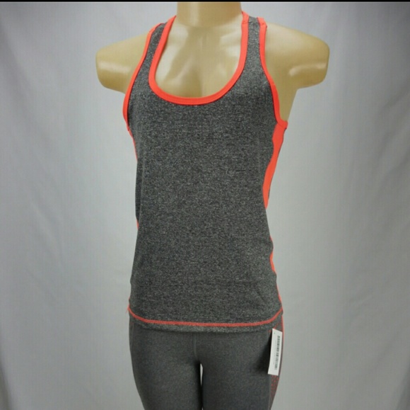 🆕Workout Outfit, 2 piece, NWT - Picture 2 of 5