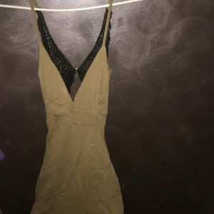 Dress. Nude brown.