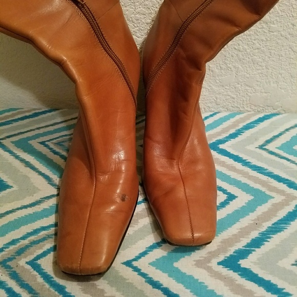 Nice Leather 'Bandolino' Chestnut Mid-calf boots - Picture 2 of 3