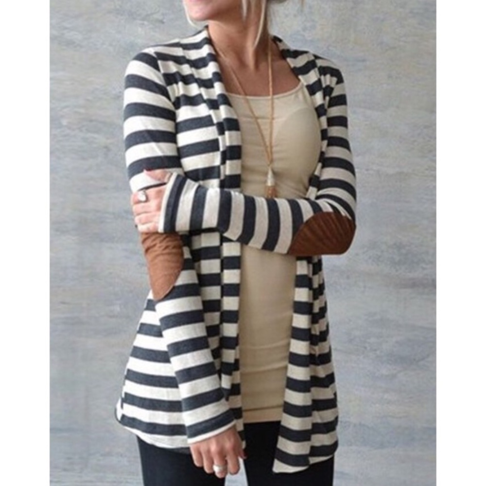 🚨FINAL MARKDOWN!🚨Striped Light Sweater