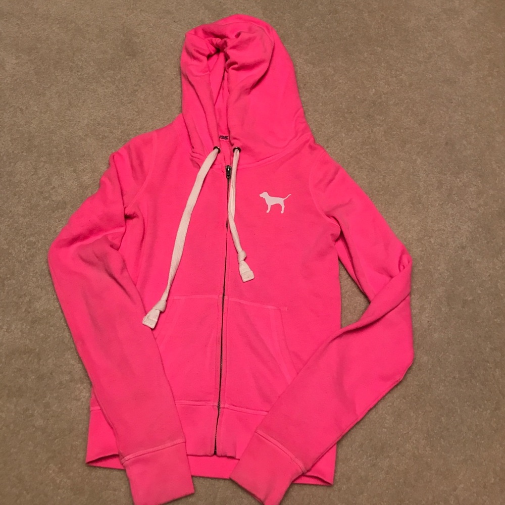 Pink hooded sweatshirt. Used. Size XS