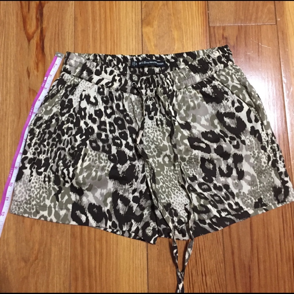 Women's XS Leopard Print Shorts