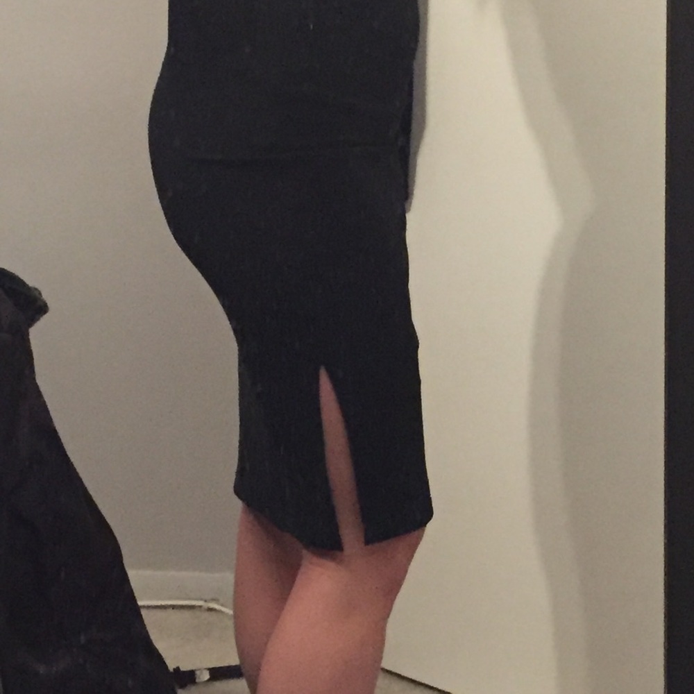 Pencil skirt with slits