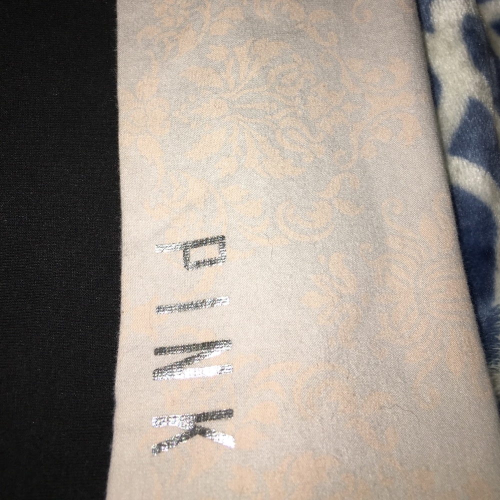 Black victoria secret yoga leggings - Picture 2 of 3