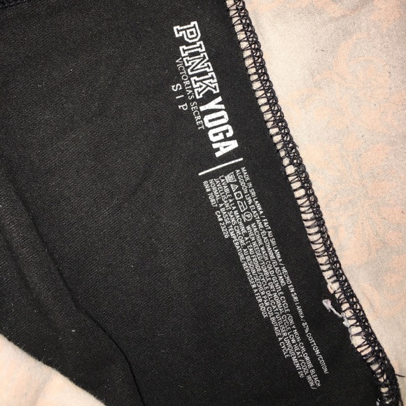 Black victoria secret yoga leggings - Picture 3 of 3