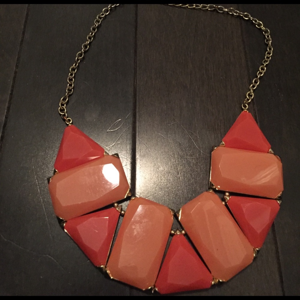 Coral necklace - Picture 2 of 3