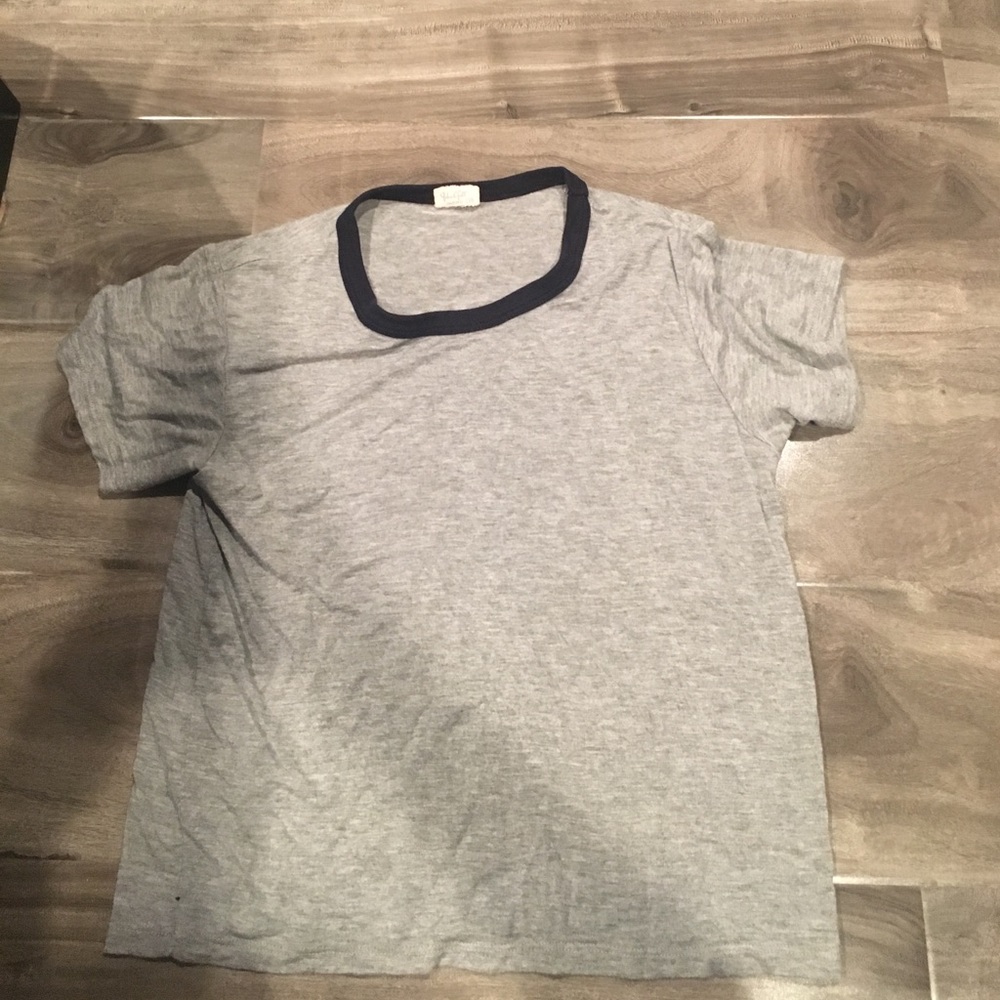 tee shirt