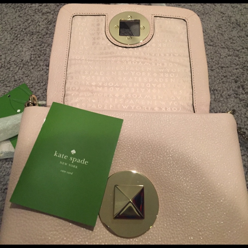✨HP✨Kate Spade Quilted crossbody bag - Picture 5 of 8