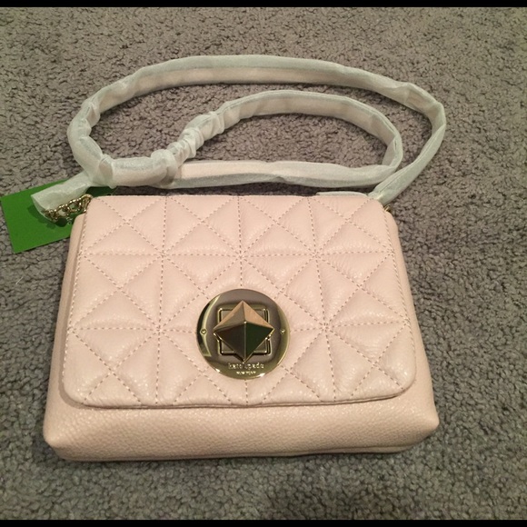 ✨HP✨Kate Spade Quilted crossbody bag - Picture 4 of 8