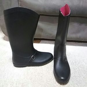 Rain boots