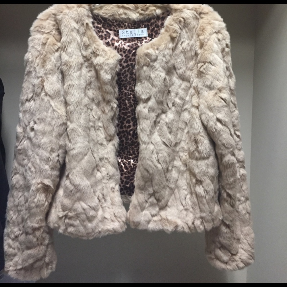 Stella Laguna Beach trendy tan fur jacket Size L