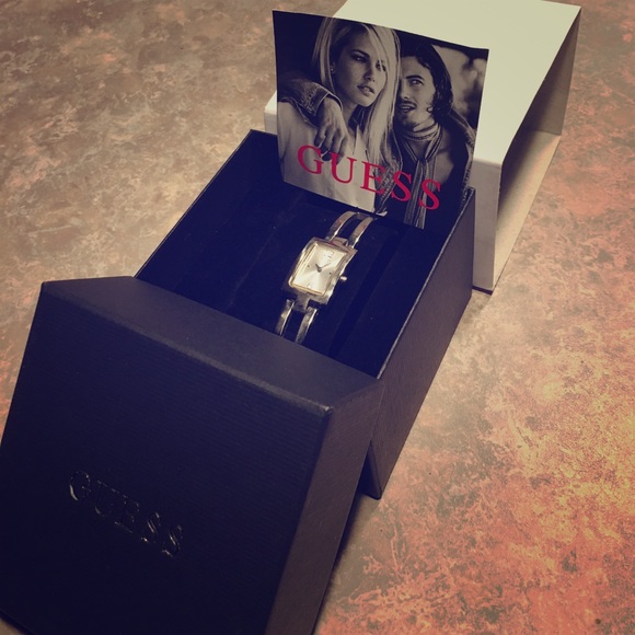 Guess Watch - Picture 3 of 4