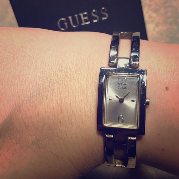 Guess Watch - Picture 4 of 4