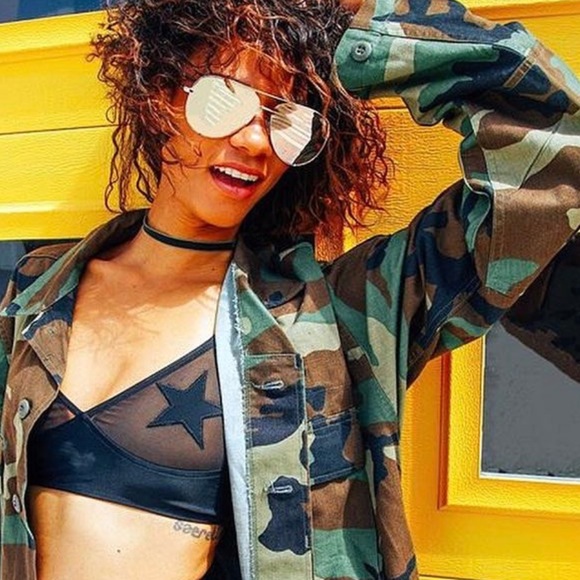 Quay Australia Χ Desi High Key Sunnies Gold main image 5