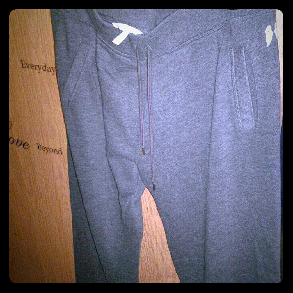 VsS  gray sweats