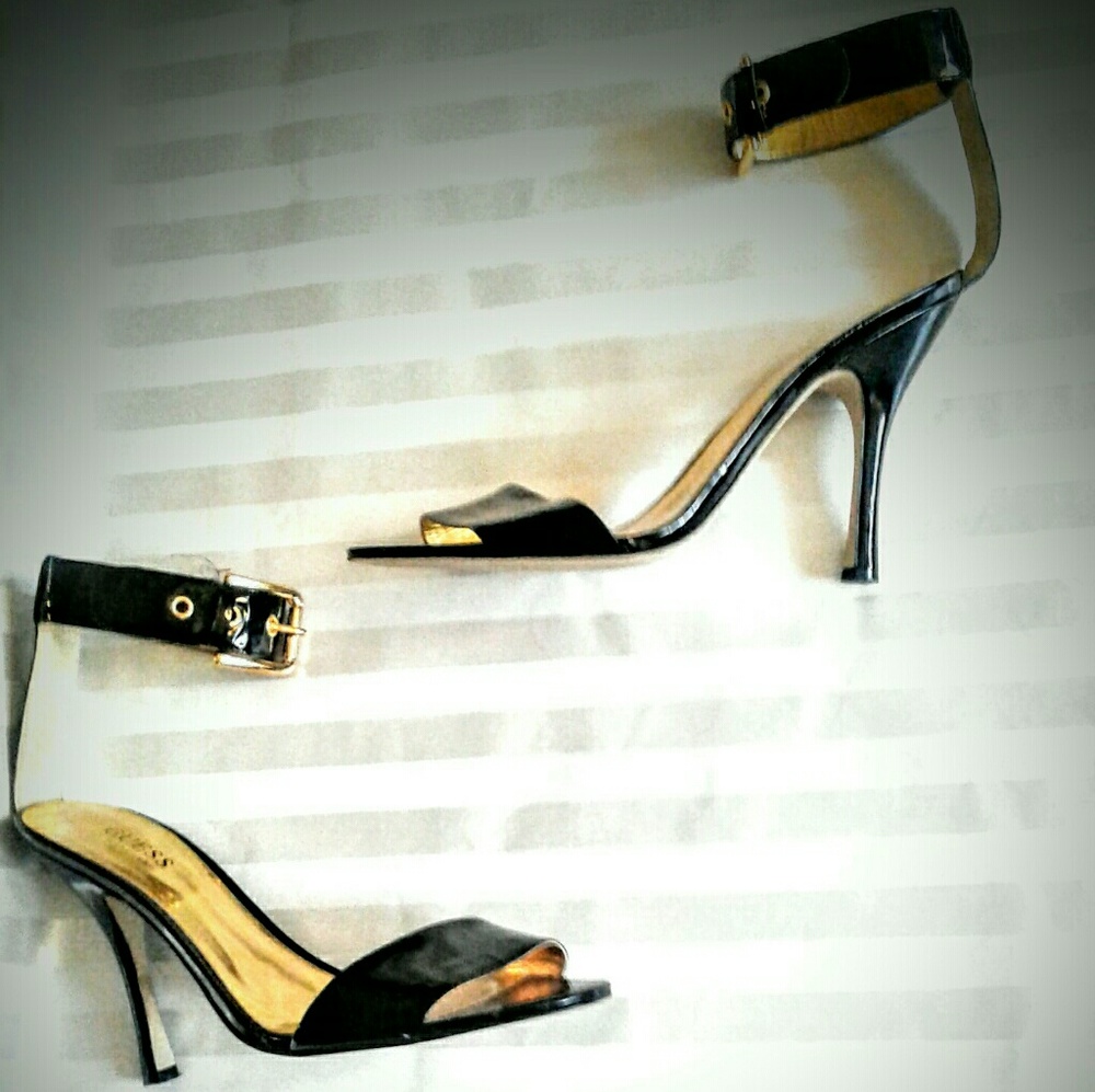 GUESS  Patent Leather & Gold  Heels 9.5 NWOT!