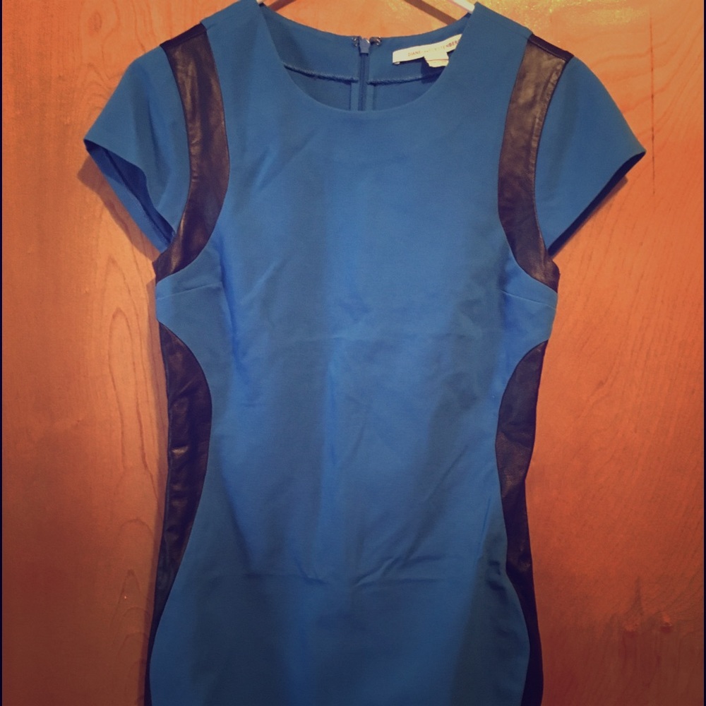 DVF dress w slimming leather detail