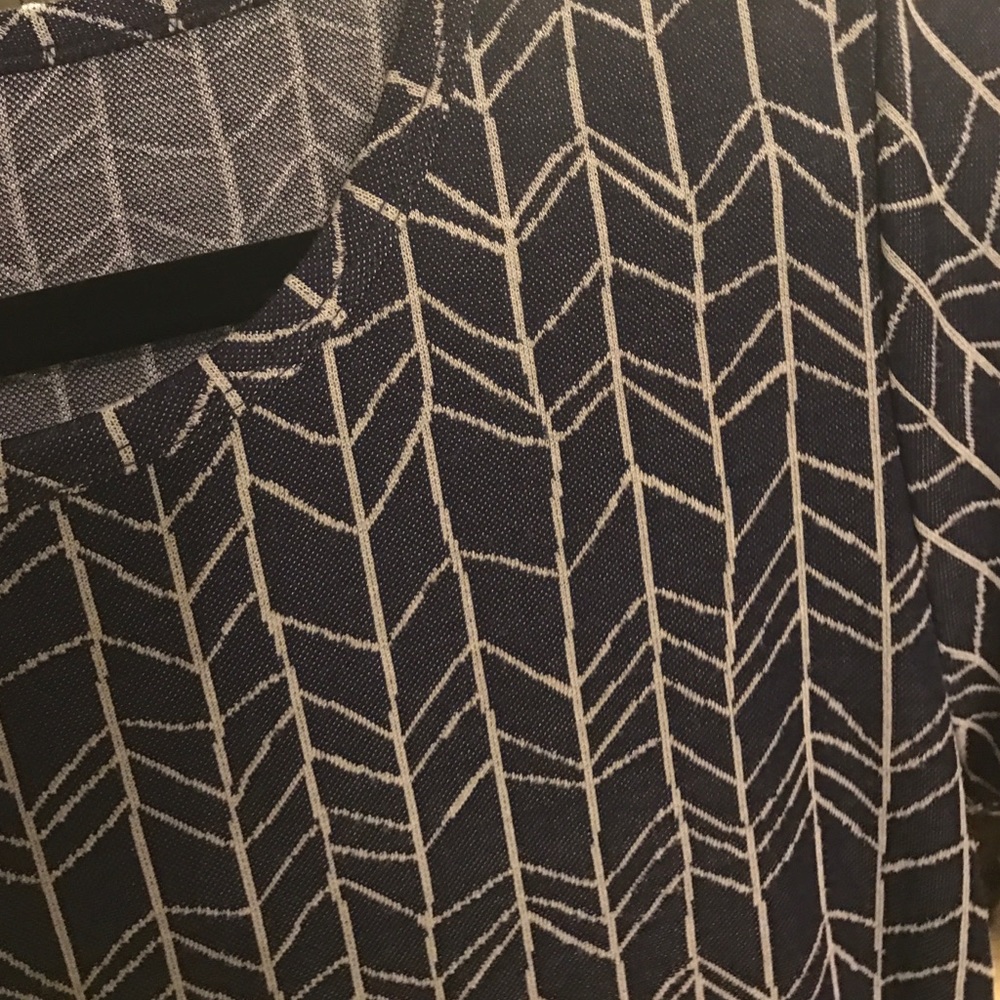 Lularoe Julia Sz Small - Picture 2 of 2