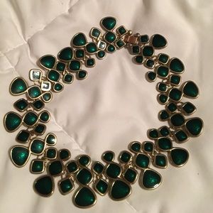 Statement necklace