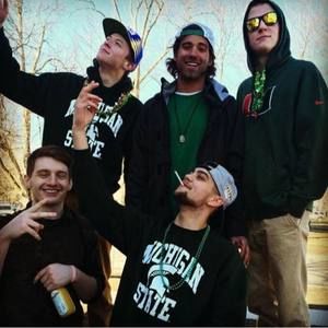 Meet your Posher, Chase