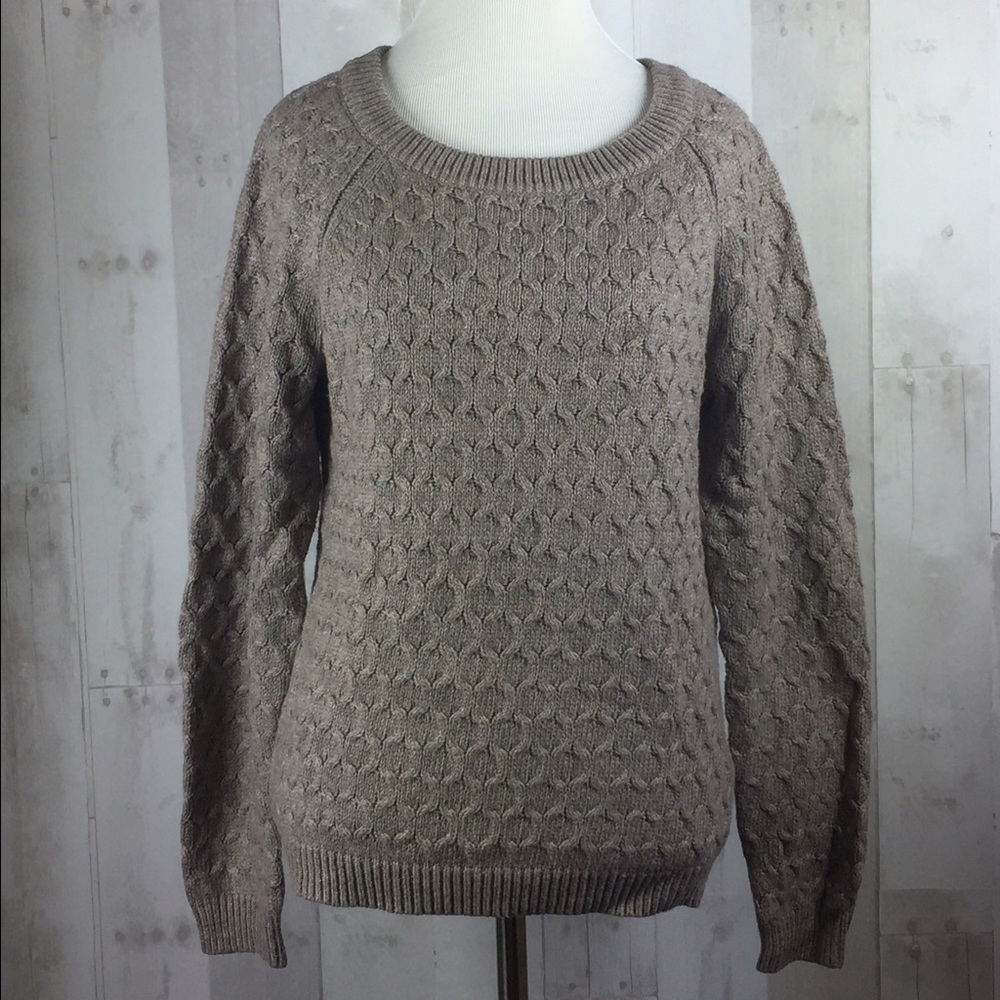 EUC M Old Navy cable knit sweater