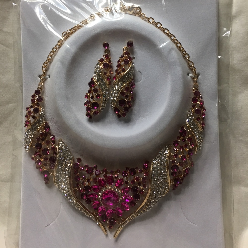 Wedding Prom Date Necklace Earring Set Stunning!