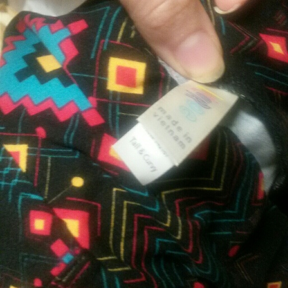 LuLaRoe Leggings Made in Vietnam Southwestern - Picture 2 of 3