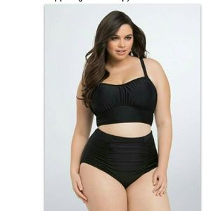Ruched bikini top size 0 nwt