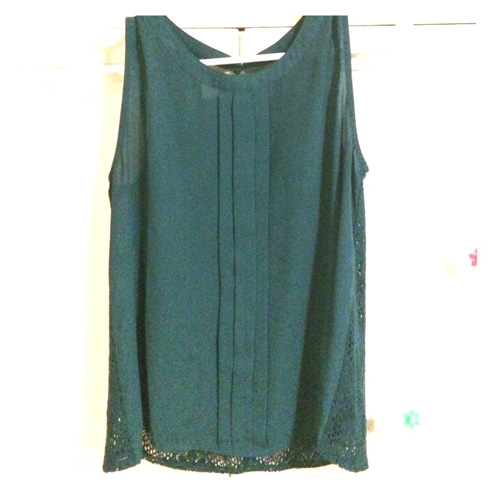 Emerald Lace Back Tank Top