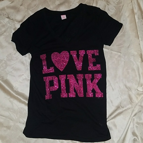 Victoria's Secret Tops - 💖Victoria's Secret love pink T-shirt