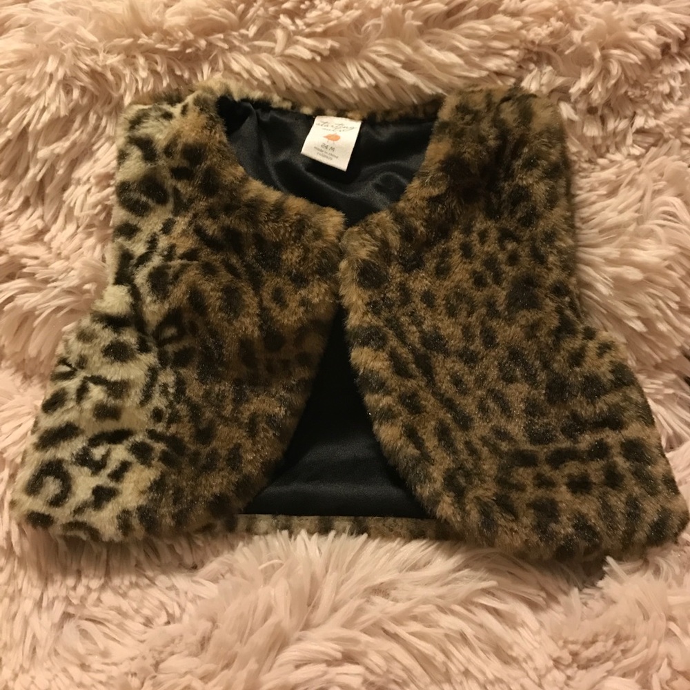Leopard faux fur vest