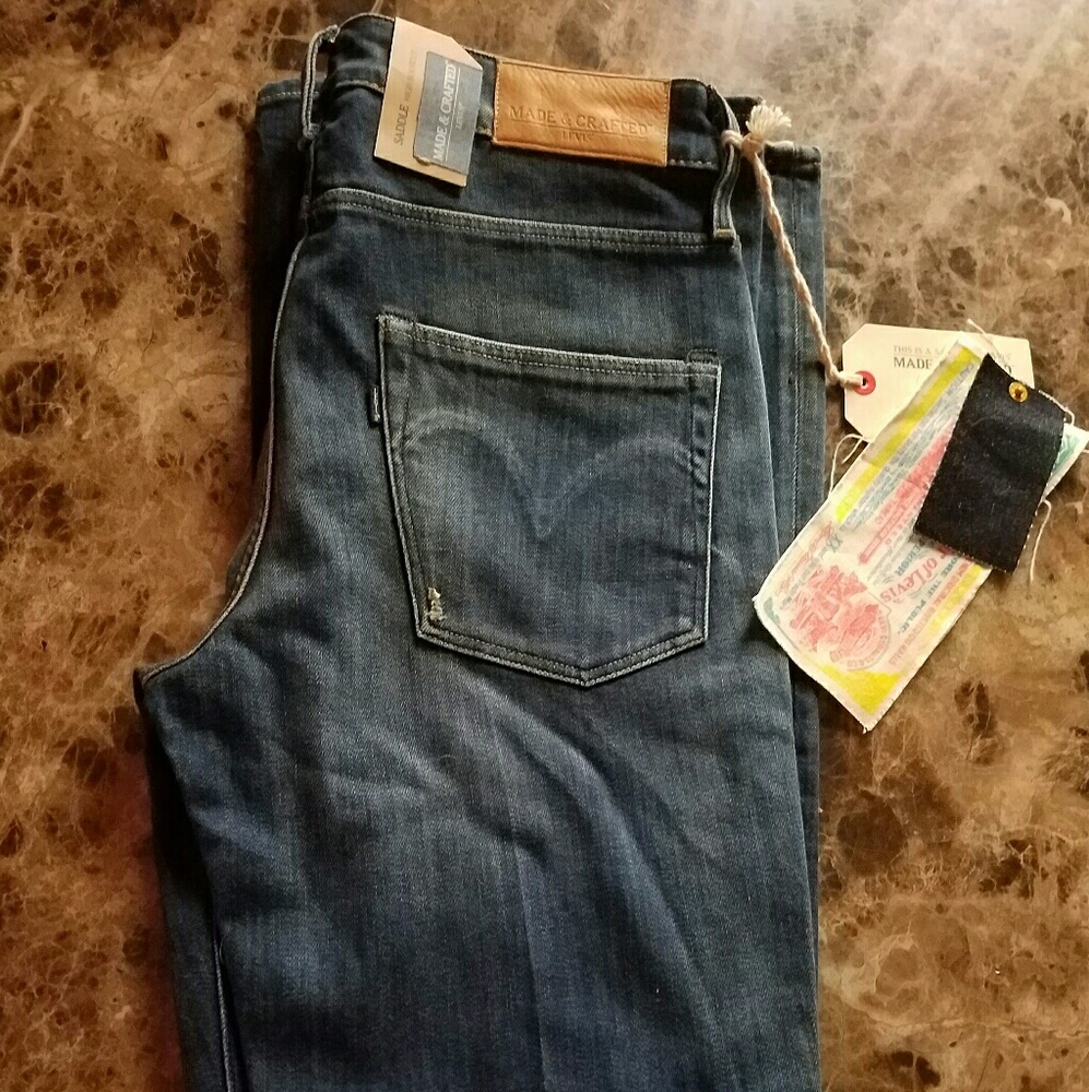 Levi's Saddle high Boot Cut Size 27x33