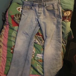Men's jeans size 34w 32 length.