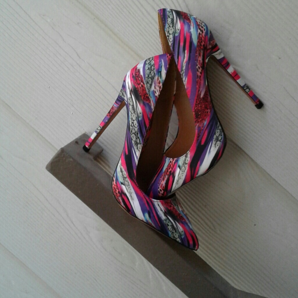 👊👊Sale✔✔Multi-Color Heels👊👊