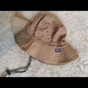 Hiking hat