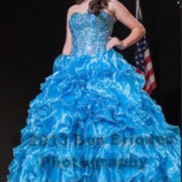 Blue quince/pageant dress - Picture 2 of 3