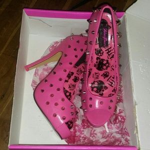 SALE!! Avril Levine spike pink high heels