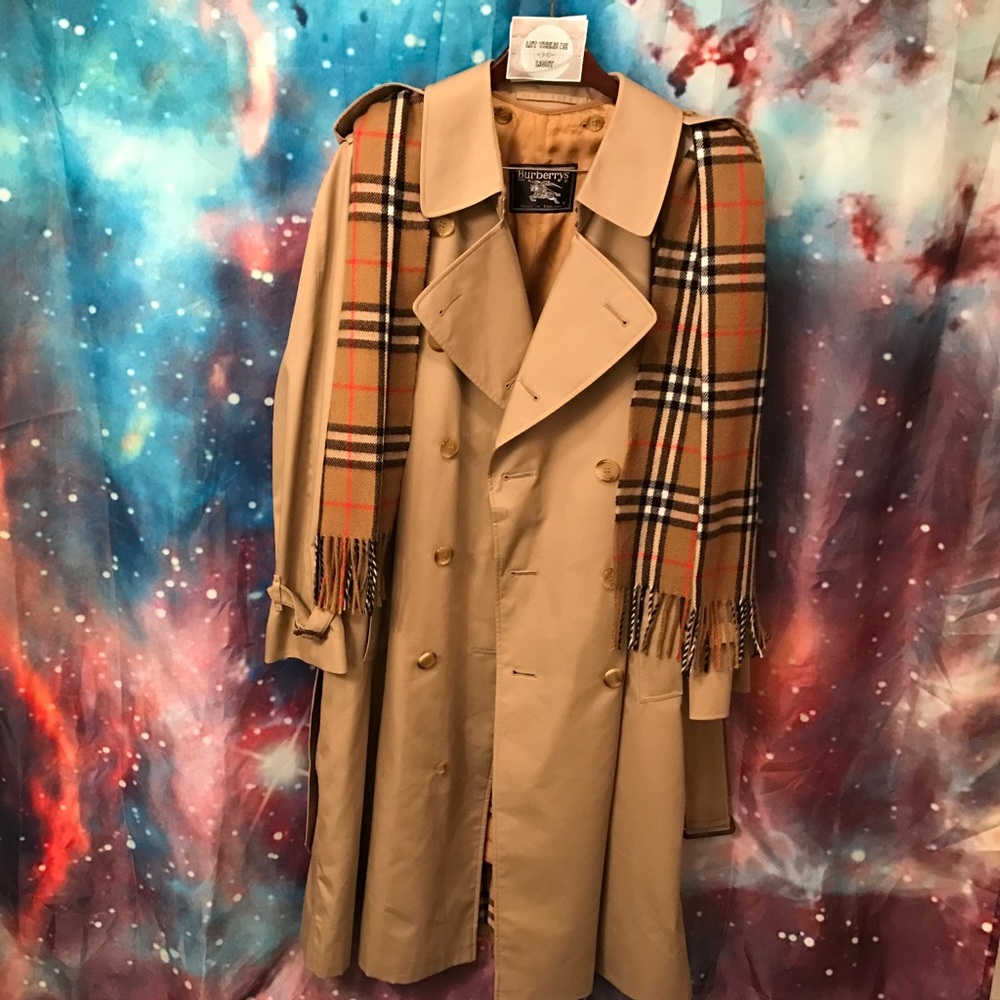 🔥Mens Burberrys Scarf and Trench-coat!Offer up 🔥