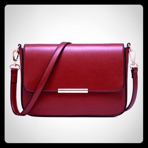 Deep Red Cross bag
