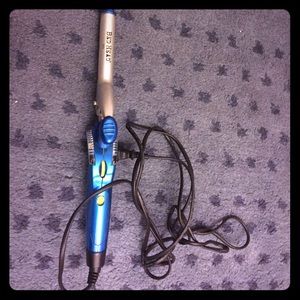 Bed head 1/4 inch curling iron