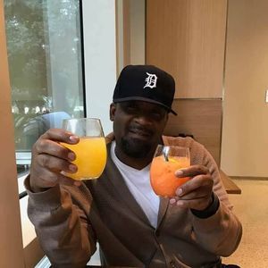 Meet your Posher, Charles