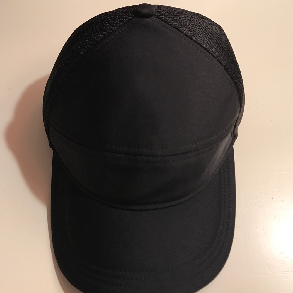 lululemon dash & splash cap black