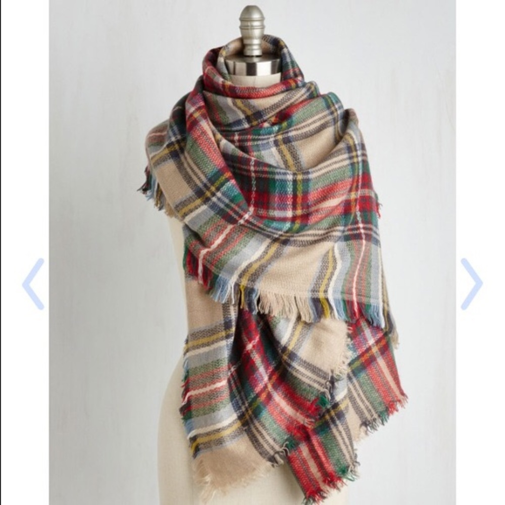Cozy ModCloth Loch & Key Blanket Scarf 55x55in